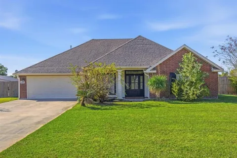 $389,000 | 5846 West Kayleigh Lane, Lake Charles, LA 70605