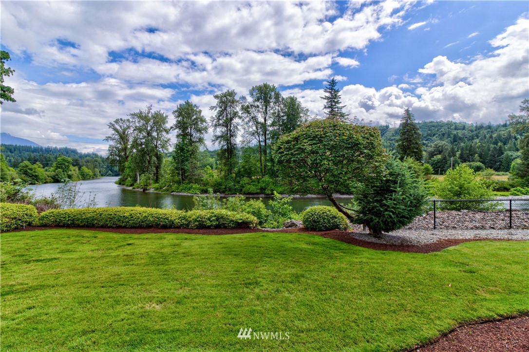 36259 Southeast Fish Hatchery Road Fall City, WA 98024 - Photo 4 of 25