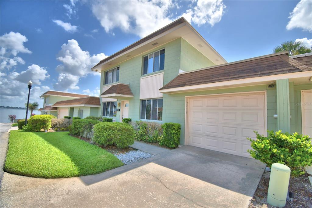 2216 Starboard Road Winter Haven, FL 33881 - Photo 4 of 56