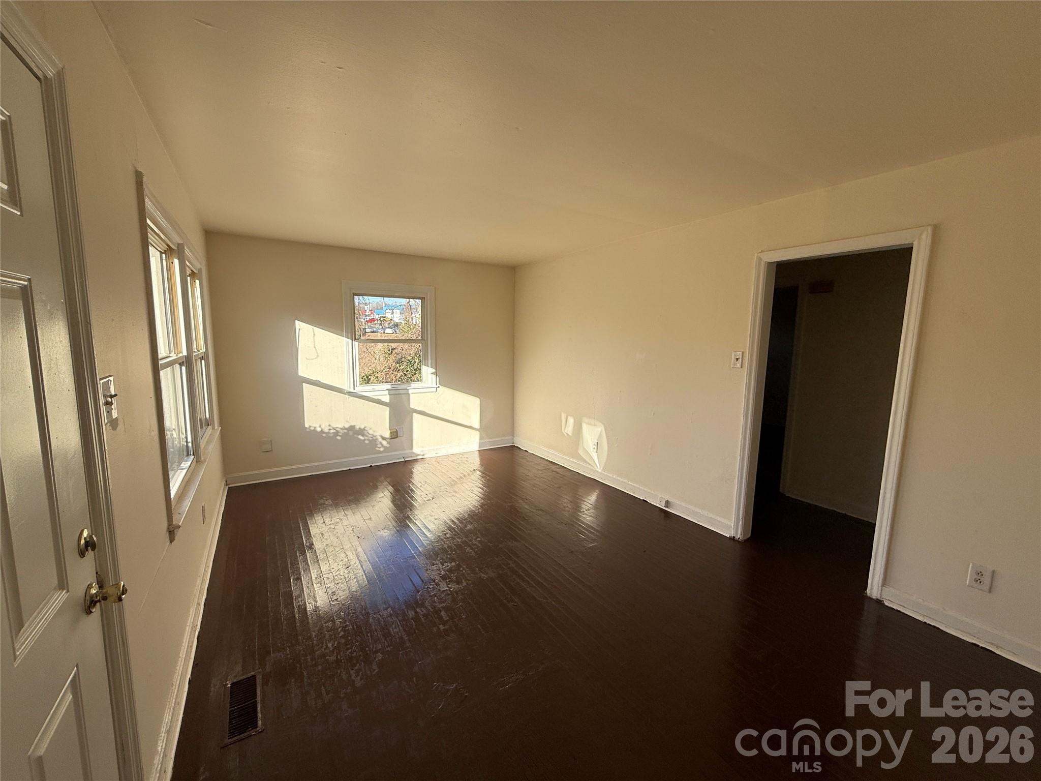 1520 Effingham Road Charlotte, NC 28208 - Photo 2 of 4