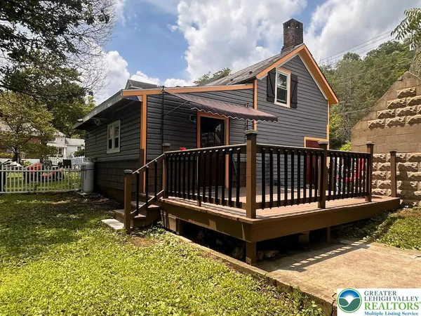 $499,900 | 6423 Front Street, Bangor, PA 18013