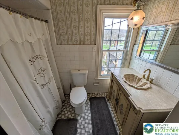 $499,900 | 6423 Front Street, Bangor, PA 18013