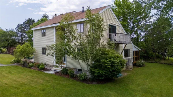 $699,000 | 76 Donahue Drive, South Thomaston, ME 04858