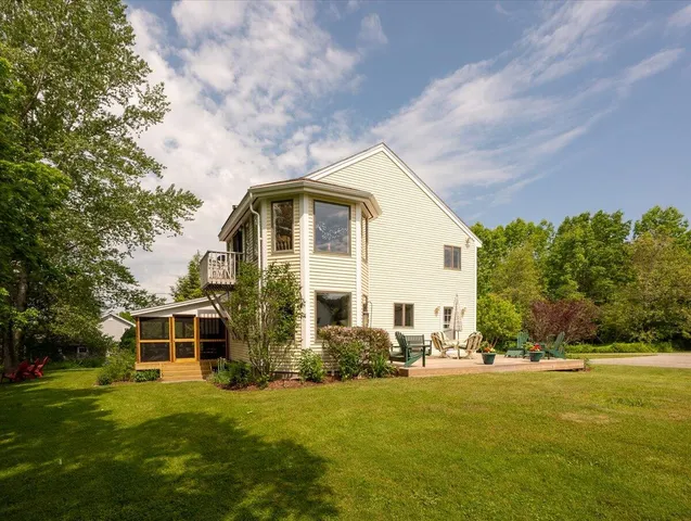 $699,000 | 76 Donahue Drive, South Thomaston, ME 04858