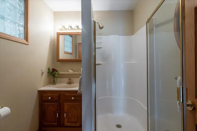 $699,000 | 76 Donahue Drive, South Thomaston, ME 04858