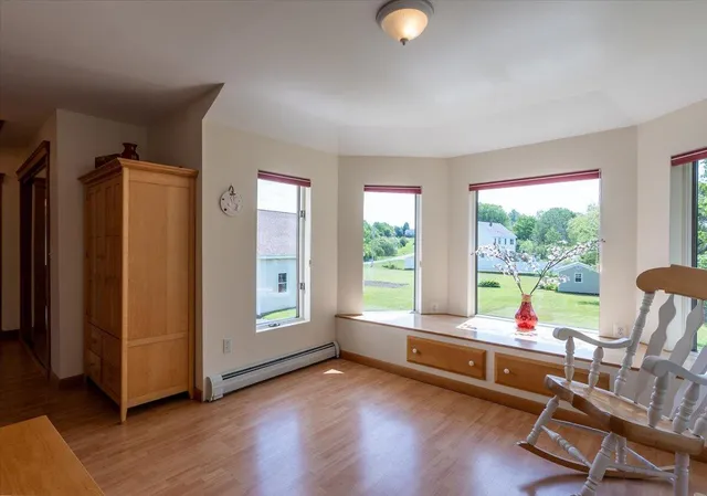 $699,000 | 76 Donahue Drive, South Thomaston, ME 04858