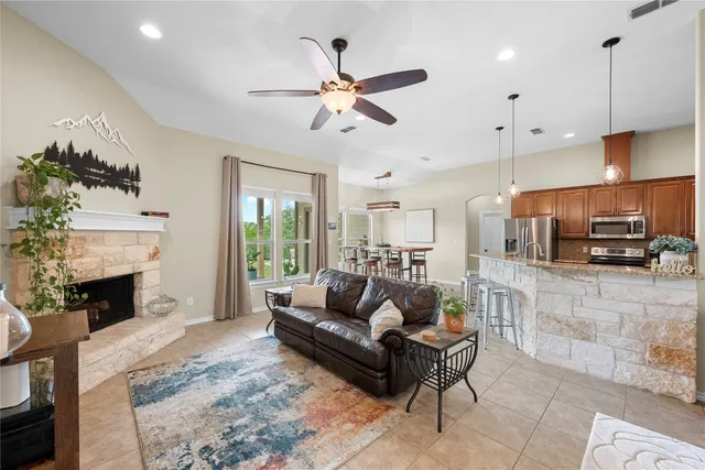 $445,000 | 132 Mamalu Drive, Bastrop, TX 78602