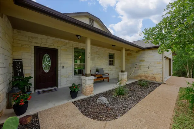 $445,000 | 132 Mamalu Drive, Bastrop, TX 78602