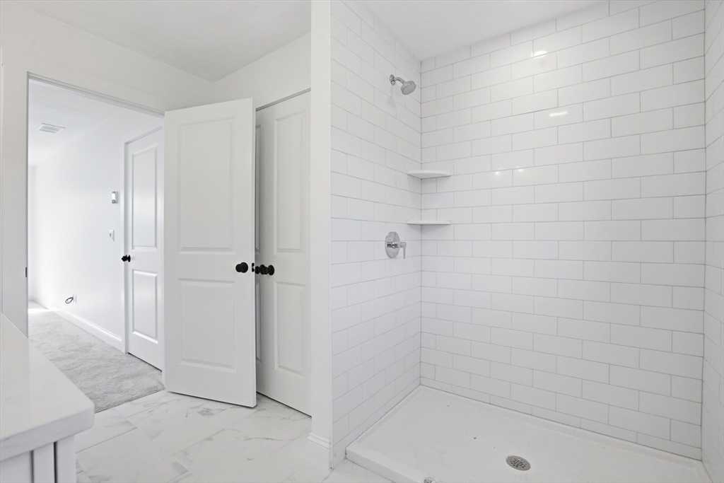 294 Salem Road Dracut, MA 01826 - Photo 23 of 33
