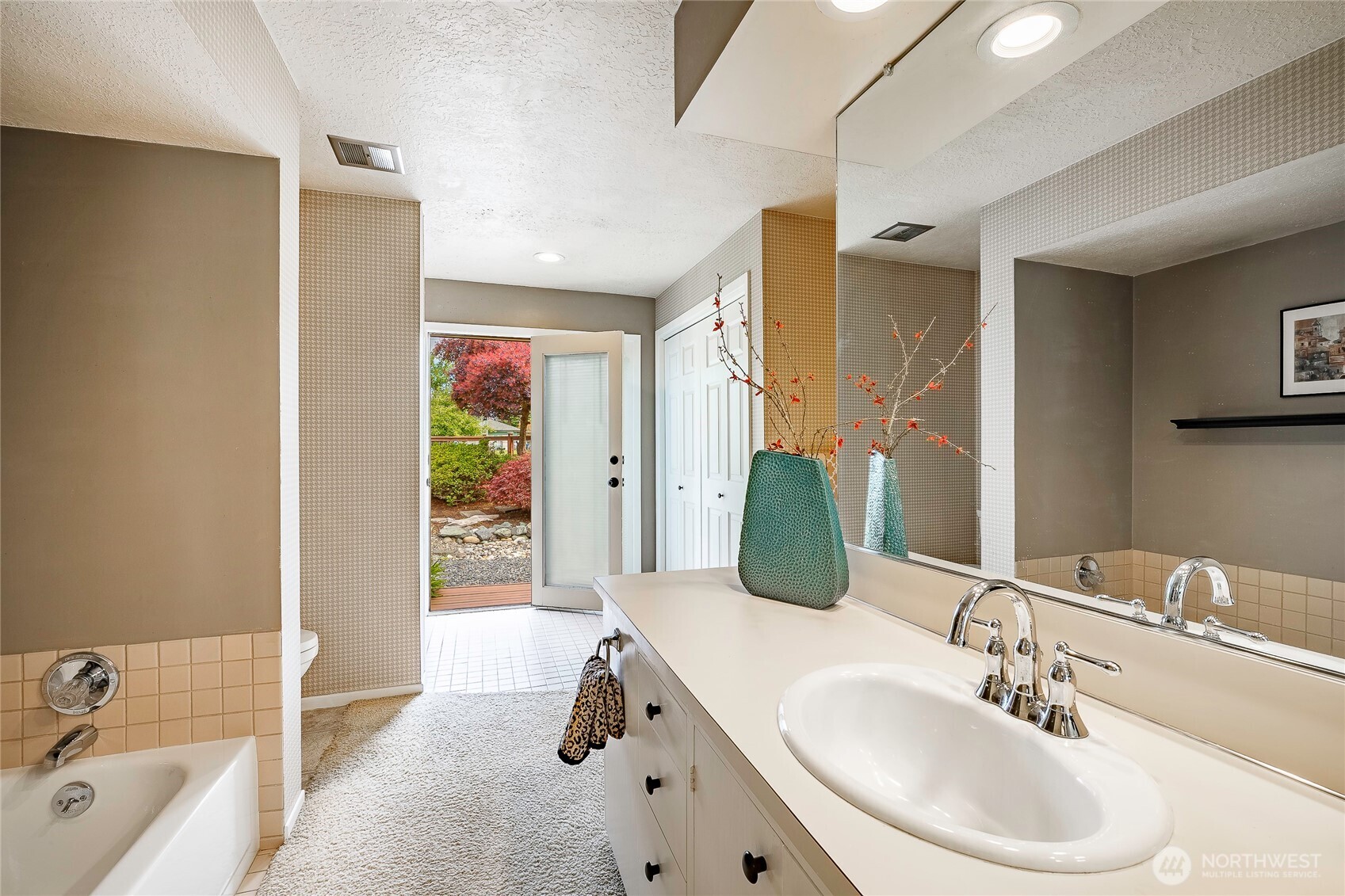 2808 Azalea Place Bellingham, WA 98225 - Photo 23 of 38