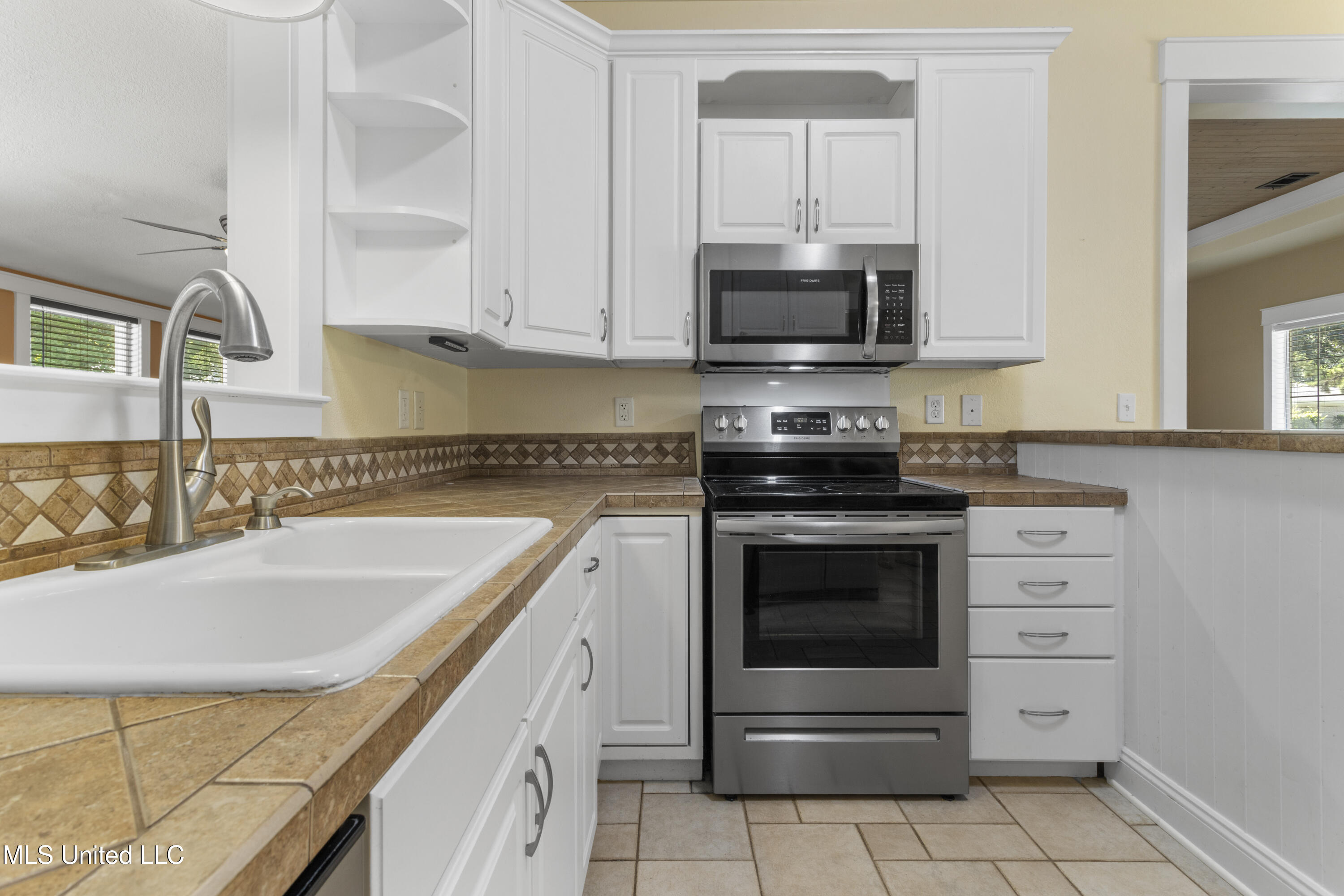 3300 Seabass Road Gautier, MS 39553 - Photo 16 of 36 0016