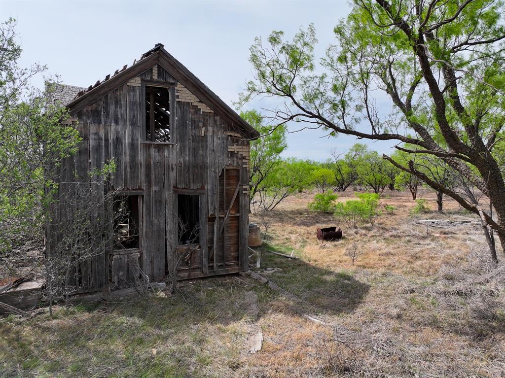 134 C R 134 Old Glory, TX 79540 - Photo 7 of 14