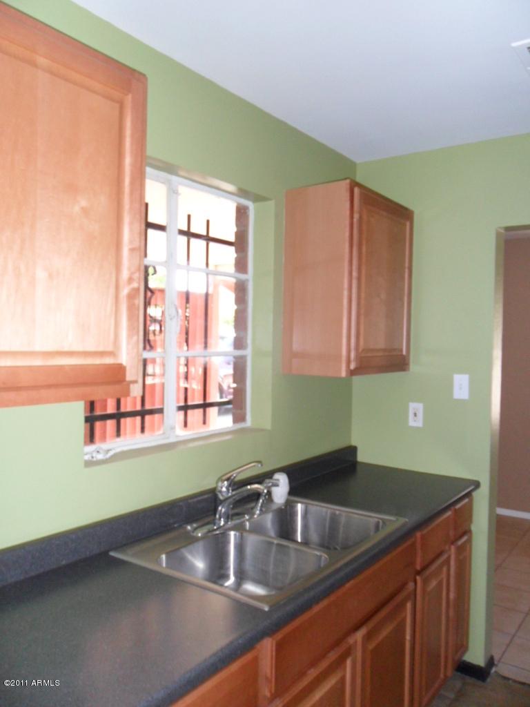 3523 East Granada Road Phoenix, AZ 85008 - Photo 11 of 31 SAM_0961