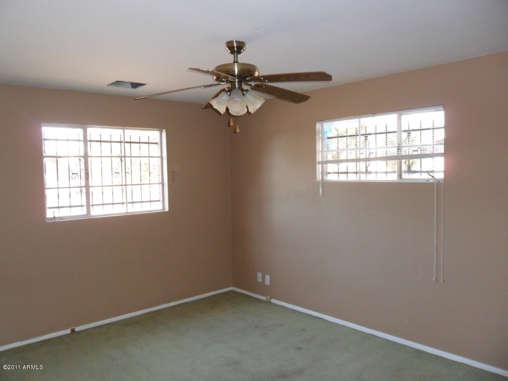 3523 East Granada Road Phoenix, AZ 85008 - Photo 23 of 31 SAM_0973