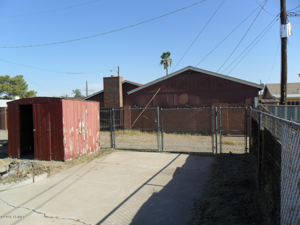 3523 East Granada Road Phoenix, AZ 85008 - Photo 26 of 31 SAM_0976