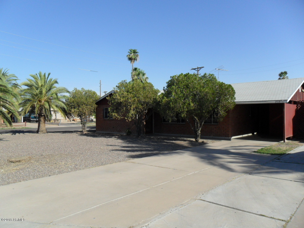 3523 East Granada Road Phoenix, AZ 85008 - Photo 3 of 31 SAM_0953