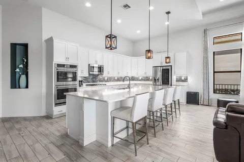 $998,000 | 11856 Leon Circle, Parkland, FL 33076