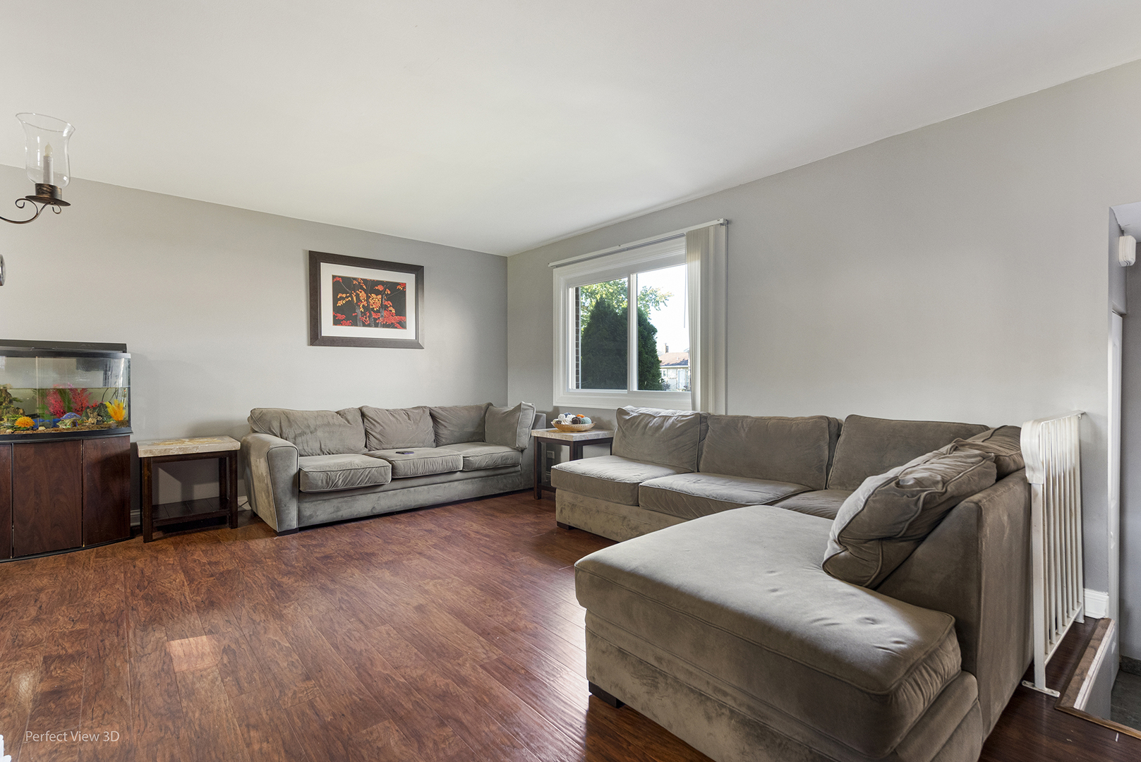 217 Oriole Road Matteson, IL 60443 - Photo 5 of 22 a living room with furniture and a couch