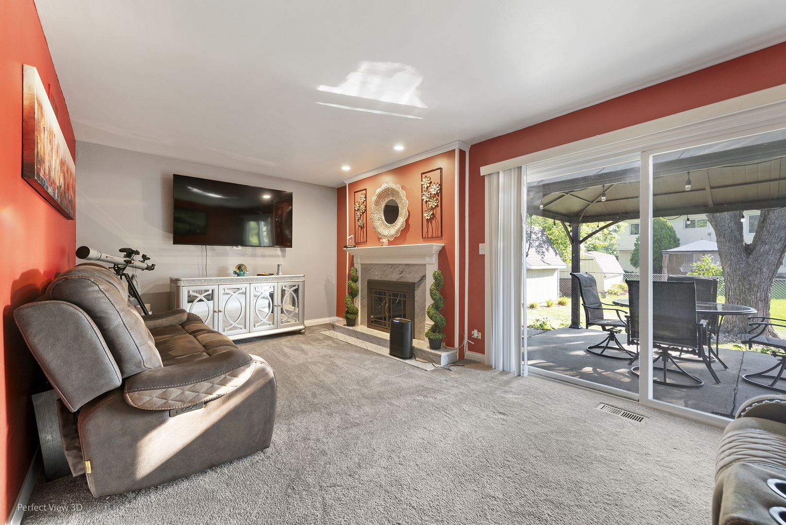 217 Oriole Road Matteson, IL 60443 - Photo 7 of 22 a view of a livingroom with furniture and a flat screen tv
