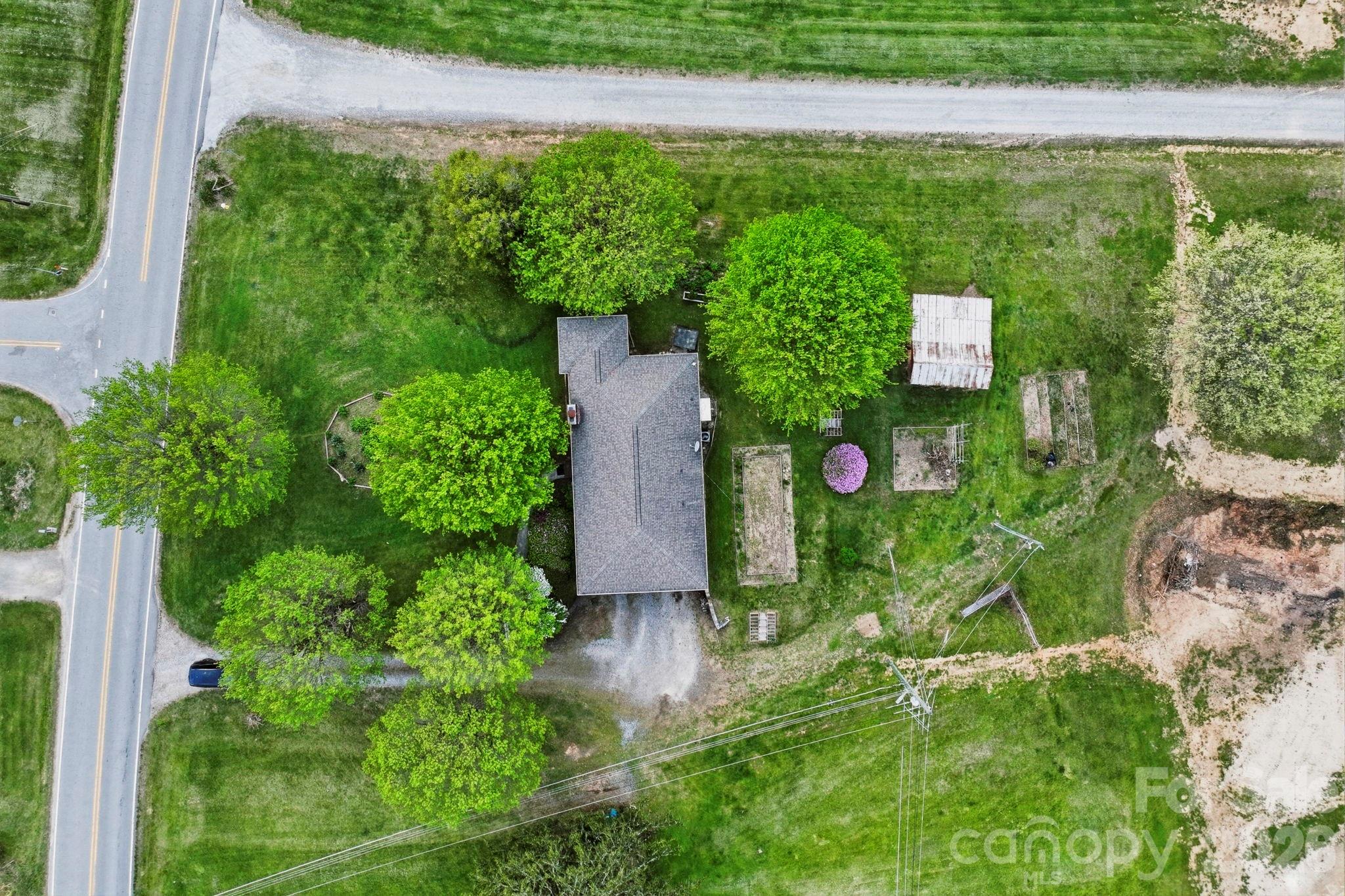 343 Brickyard Road Etowah, NC 28729 - Photo 8 of 44