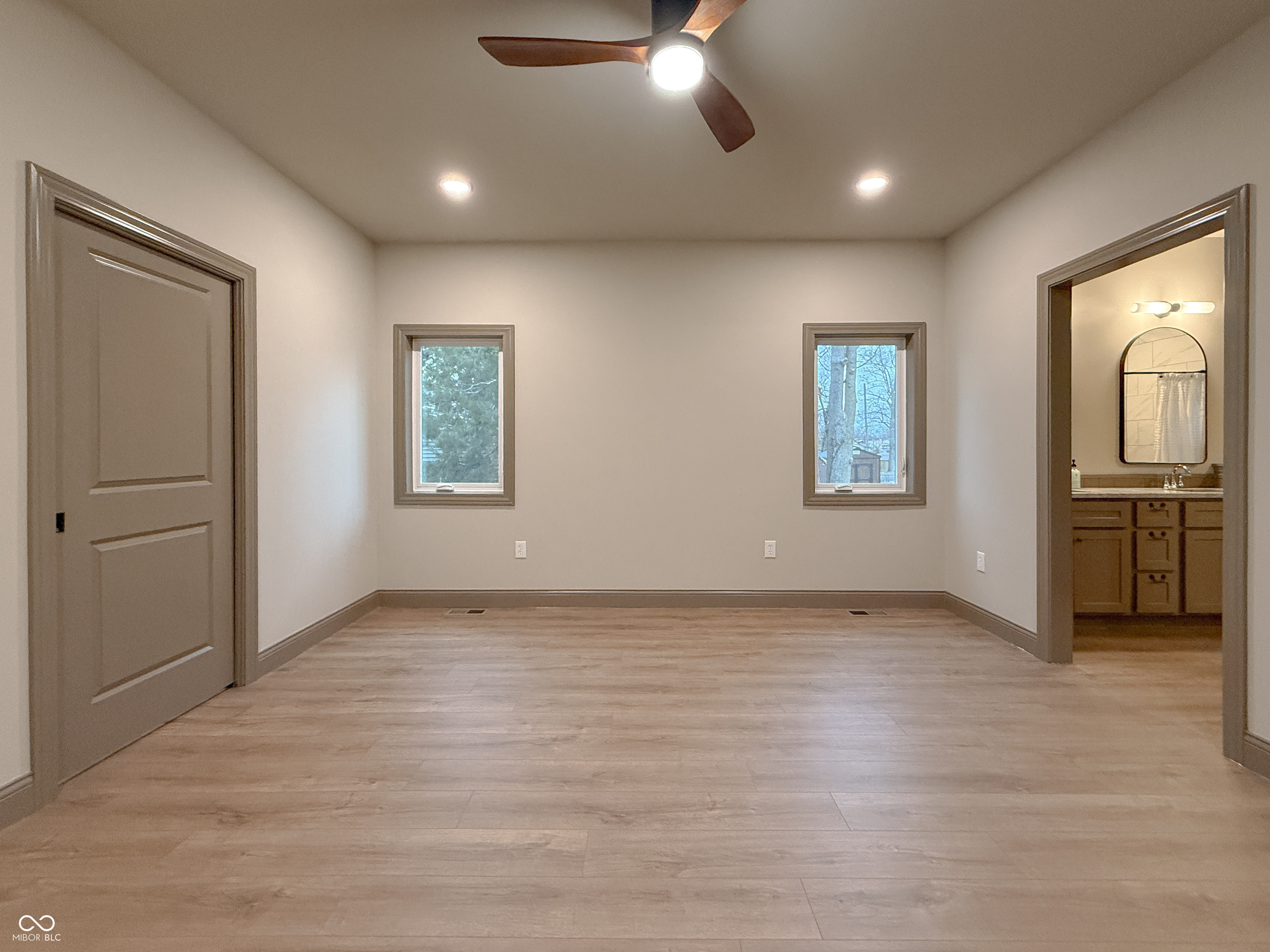 403 Main Street Hope, IN 47246 - Photo 14 of 35