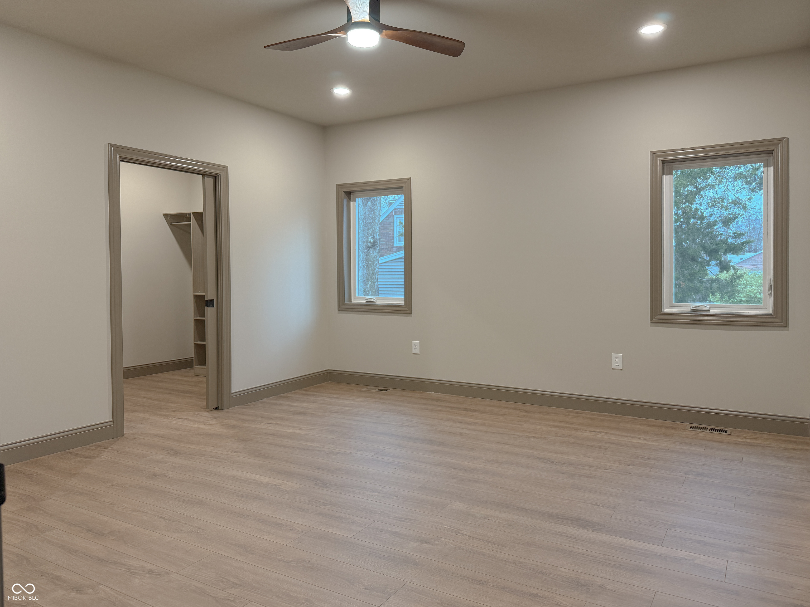 403 Main Street Hope, IN 47246 - Photo 16 of 35