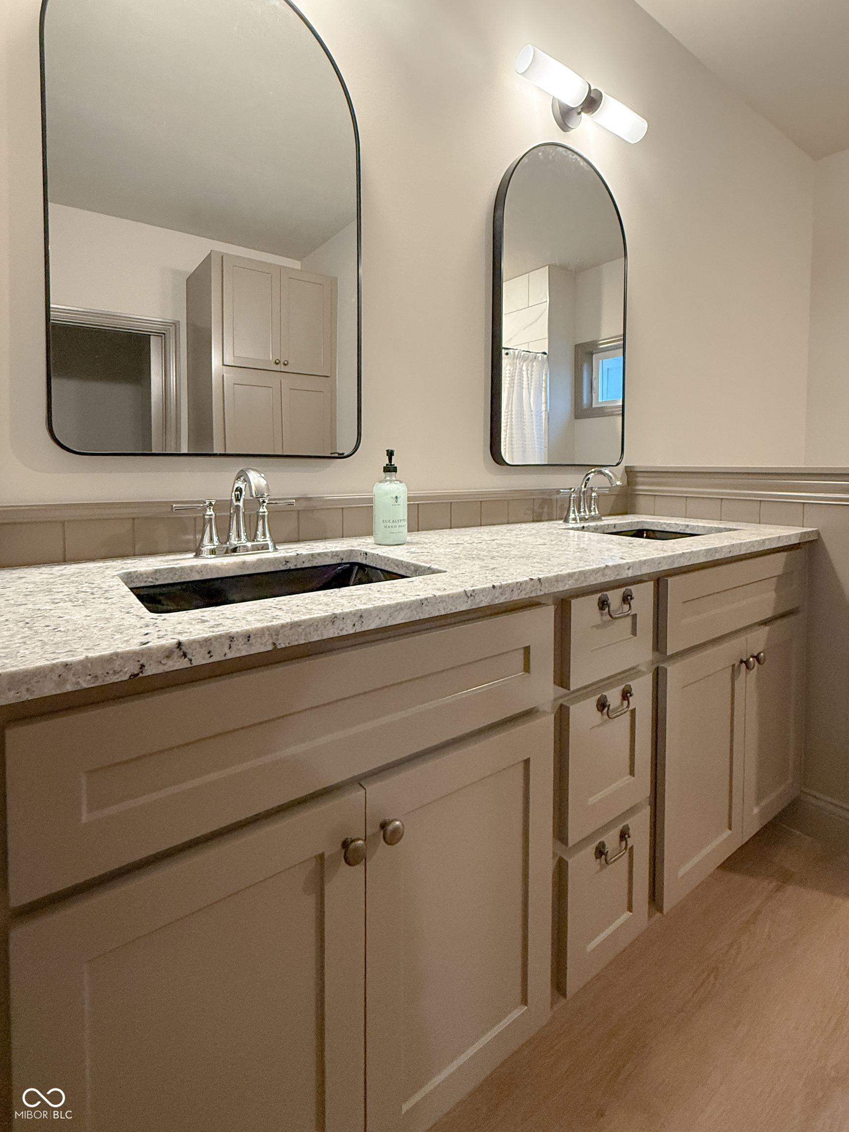 403 Main Street Hope, IN 47246 - Photo 22 of 35