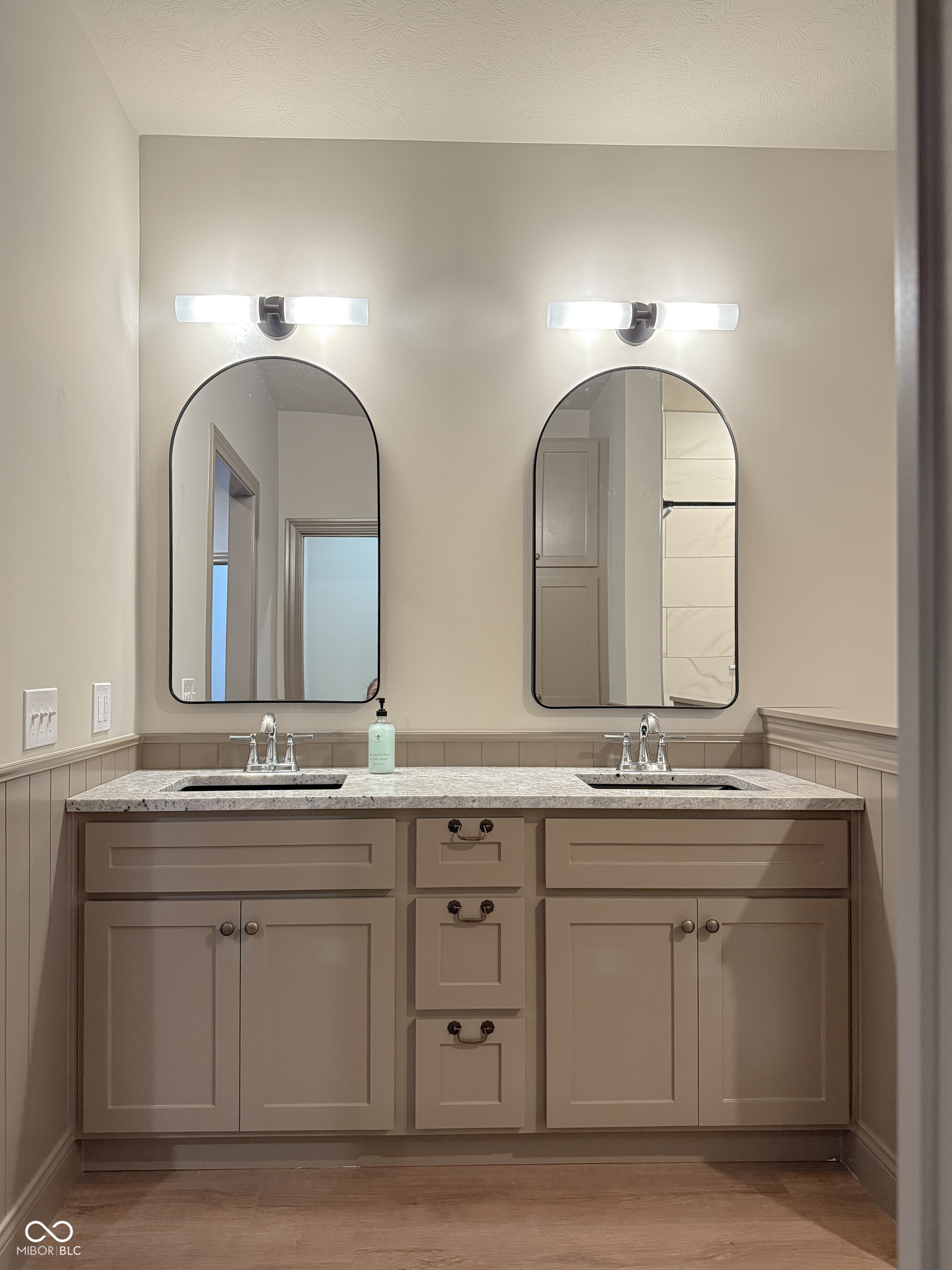 403 Main Street Hope, IN 47246 - Photo 23 of 35