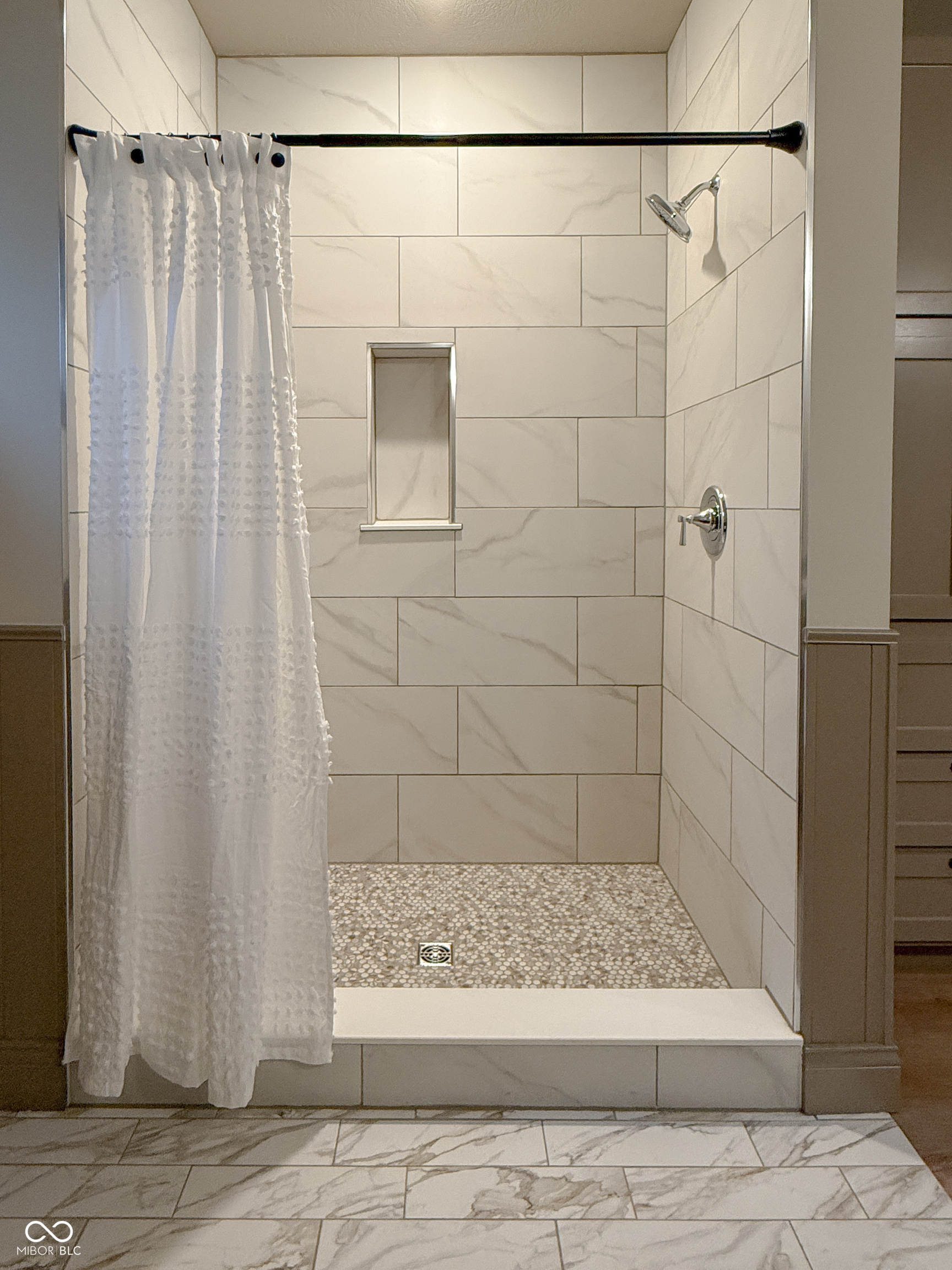 403 Main Street Hope, IN 47246 - Photo 25 of 35