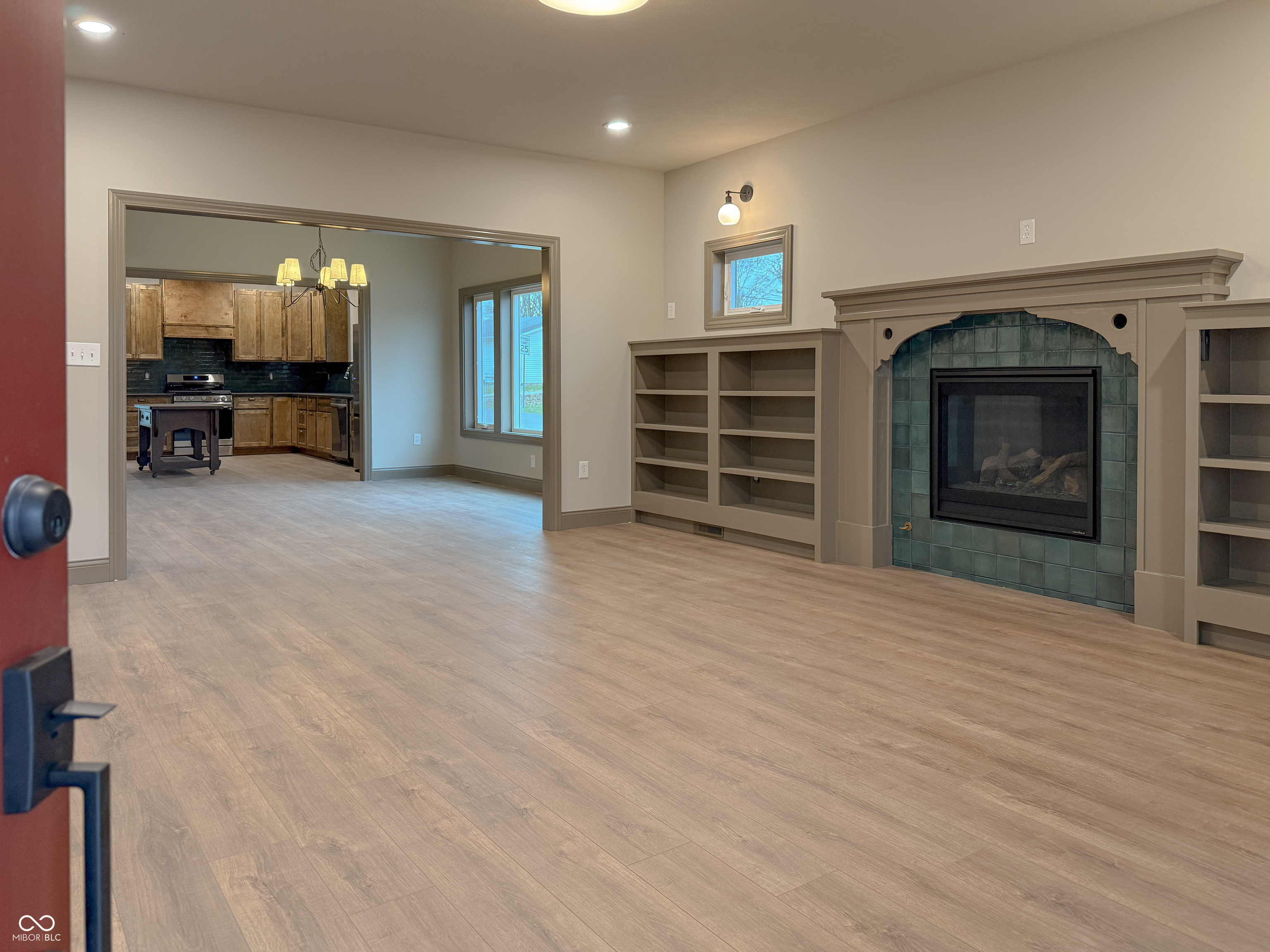 403 Main Street Hope, IN 47246 - Photo 3 of 35