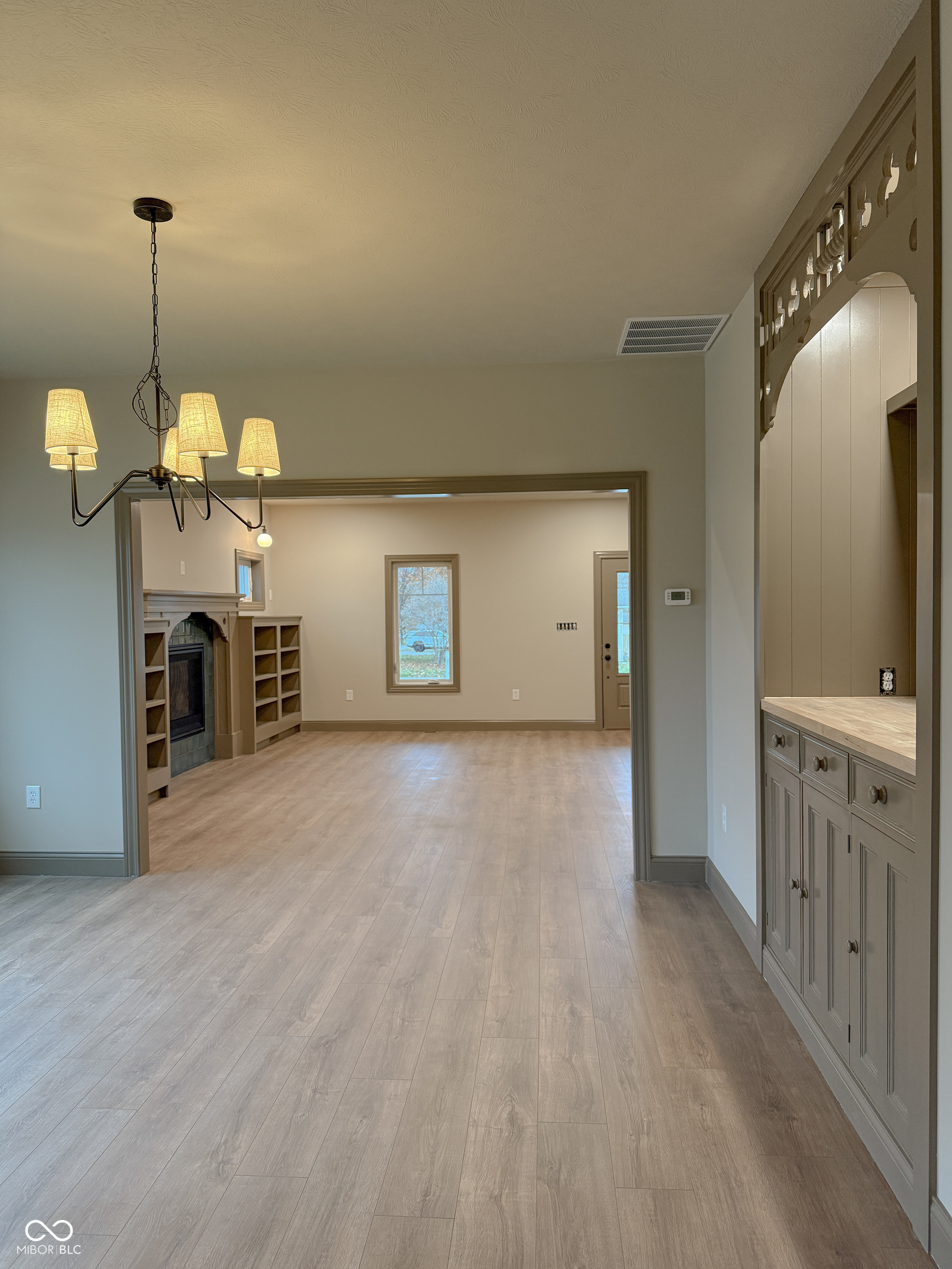 403 Main Street Hope, IN 47246 - Photo 9 of 35