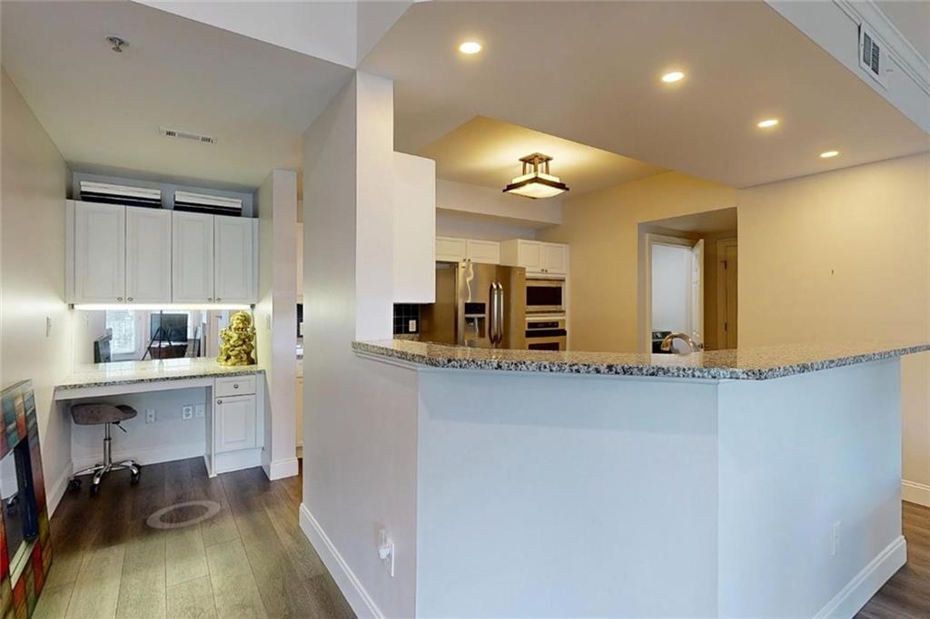 3275 Lenox Road Northeast, Unit 413 Atlanta, GA 30324 - Photo 12 of 52