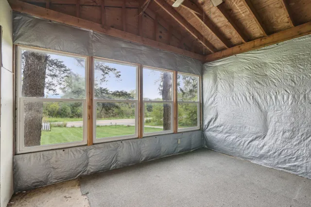 $550,000 | N9607 Highway 83 East Troy Wi 53120, Mukwonago, WI 53149