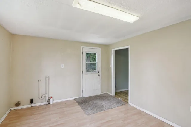 $550,000 | N9607 Highway 83 East Troy Wi 53120, Mukwonago, WI 53149