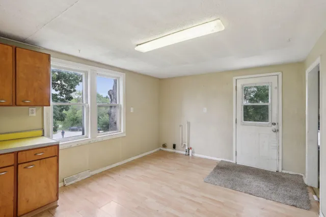 $550,000 | N9607 Highway 83 East Troy Wi 53120, Mukwonago, WI 53149