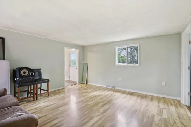 $550,000 | N9607 Highway 83 East Troy Wi 53120, Mukwonago, WI 53149