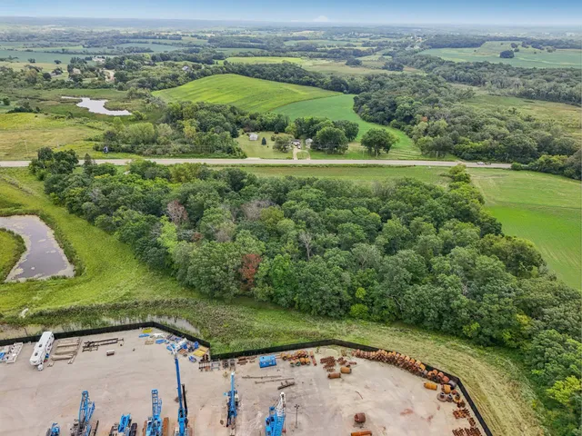 $550,000 | N9607 Highway 83 East Troy Wi 53120, Mukwonago, WI 53149