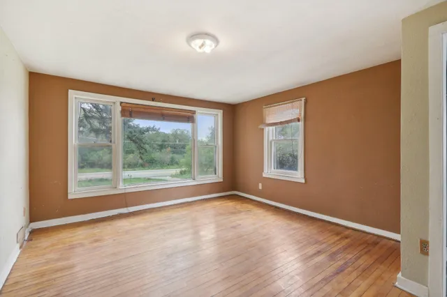 $550,000 | N9607 Highway 83 East Troy Wi 53120, Mukwonago, WI 53149