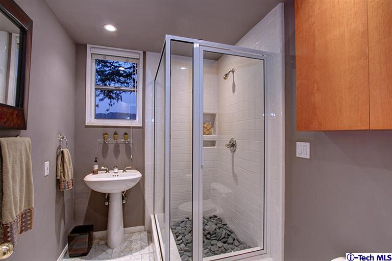 Undisclosed Address Pasadena, CA 91103 - Photo 13 of 27 Additional Photo