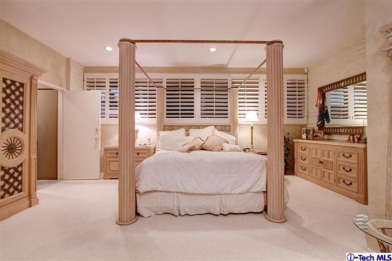 Undisclosed Address Pasadena, CA 91103 - Photo 15 of 27 Additional Photo