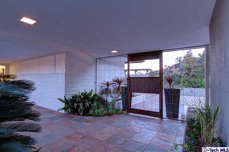 Undisclosed Address Pasadena, CA 91103 - Photo 3 of 27 Additional Photo