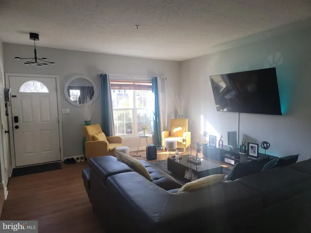 $375,000 | 37 Gunfalls Garth, Baltimore, MD 21236