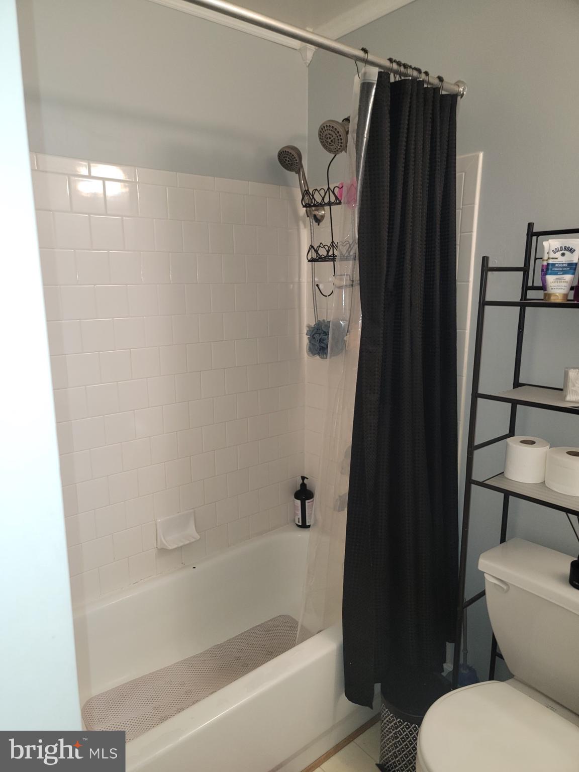 37 Gunfalls Garth Baltimore, MD 21236 - Photo 29 of 64 Primary Bath