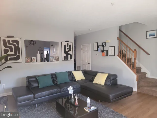 $375,000 | 37 Gunfalls Garth, Baltimore, MD 21236