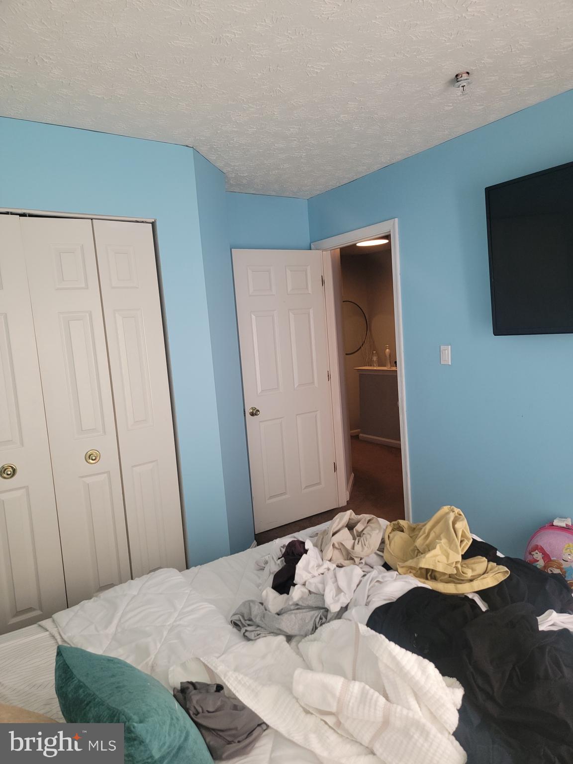 37 Gunfalls Garth Baltimore, MD 21236 - Photo 36 of 64 2nd Bedroom