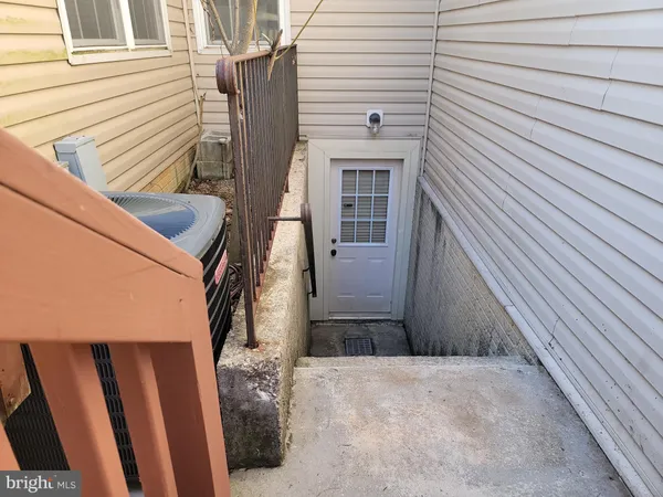 $360,000 | 37 Gunfalls Garth, Baltimore, MD 21236