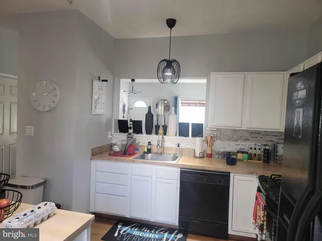 $375,000 | 37 Gunfalls Garth, Baltimore, MD 21236