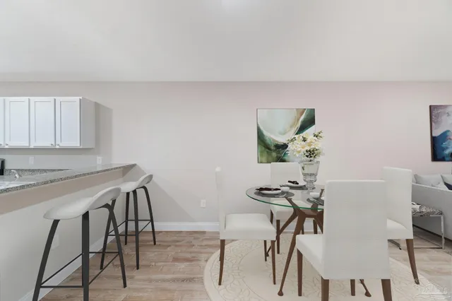 $475,000 | 6876-6878 Trailride North, Milton, FL 32570