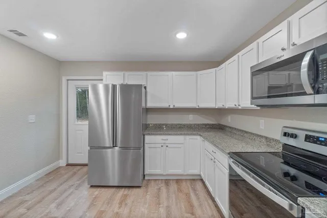 $475,000 | 6876-6878 Trailride North, Milton, FL 32570