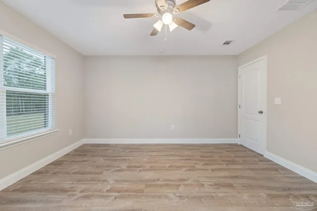 $475,000 | 6876-6878 Trailride North, Milton, FL 32570